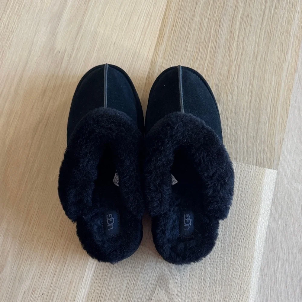 UGG Black Suede Slippers with Plush Lining - Picture 4 of 6